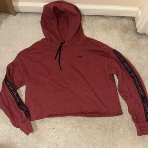 Mid crop under Armour hoodie woman size